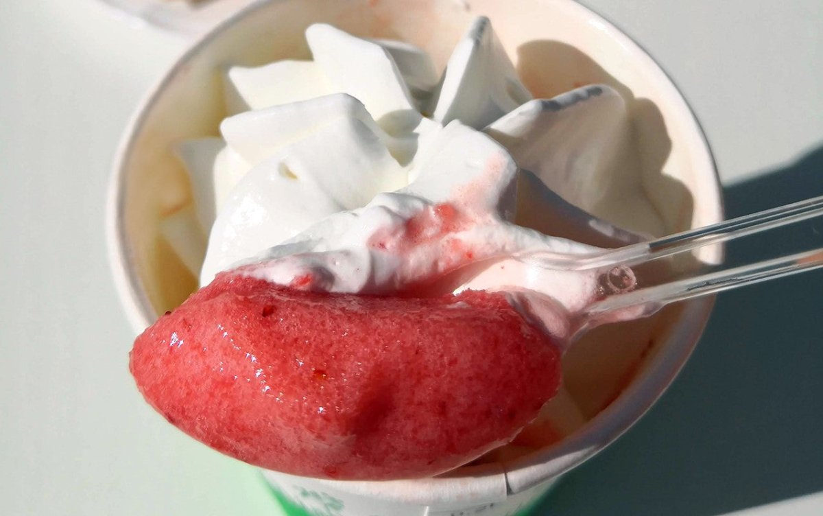 Granita alla fragola messinese, la ricetta siciliana fresca e cremosa - SicilyAddict