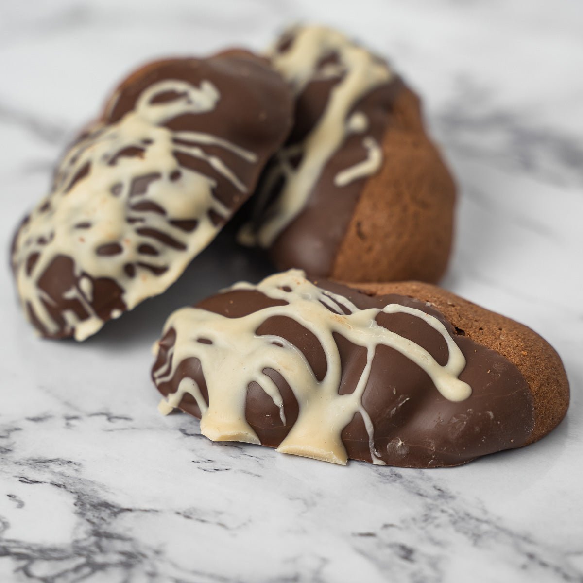 Biscottini al cioccolato e nocciole Ciokobueno 250 g - SicilyAddict