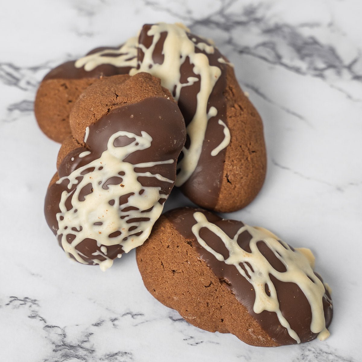 Biscottini al cioccolato e nocciole Ciokobueno 250 g - SicilyAddict