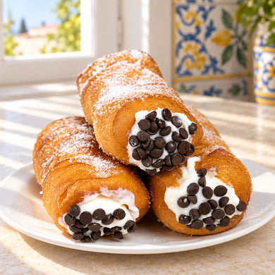 Cartocci siciliani 5 pezzi con sac a poche di ricotta di pecora - SicilyAddict