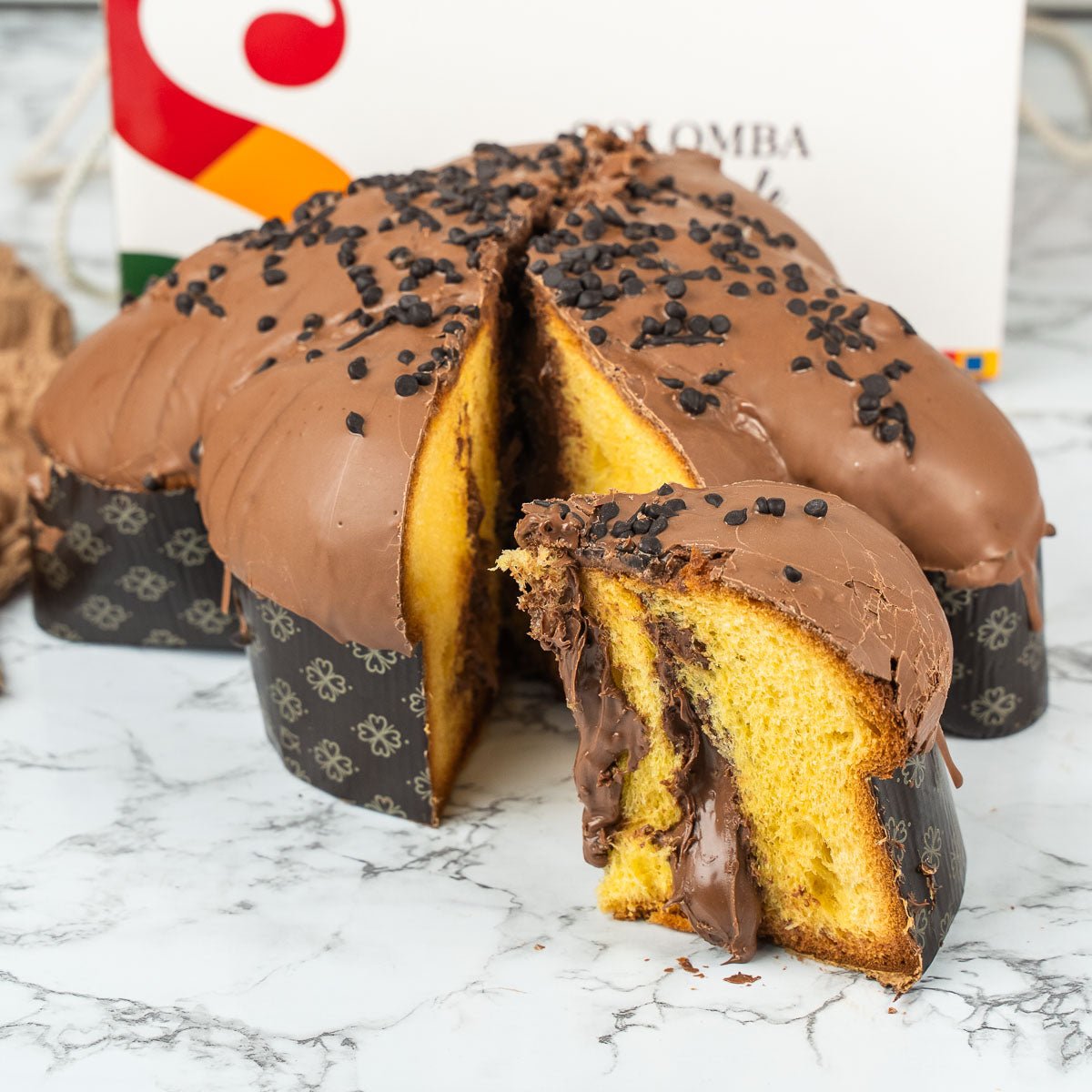 Colomba al cioccolato artigianale farcita 1,1kg - SicilyAddict