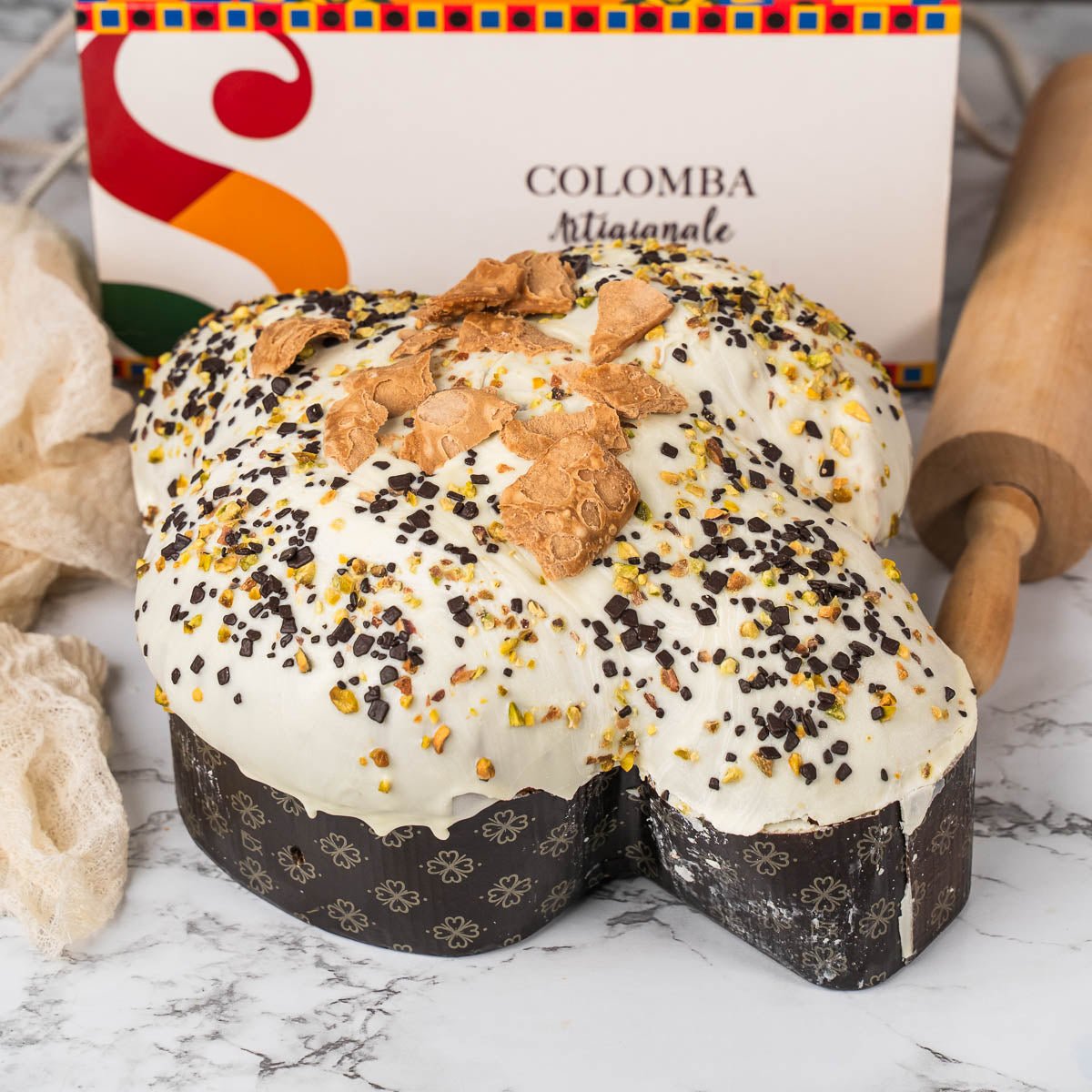 Colomba Artigianale al CANNOLO SICILIANO 800 g + 500g di ricotta in sac a poché - SicilyAddict