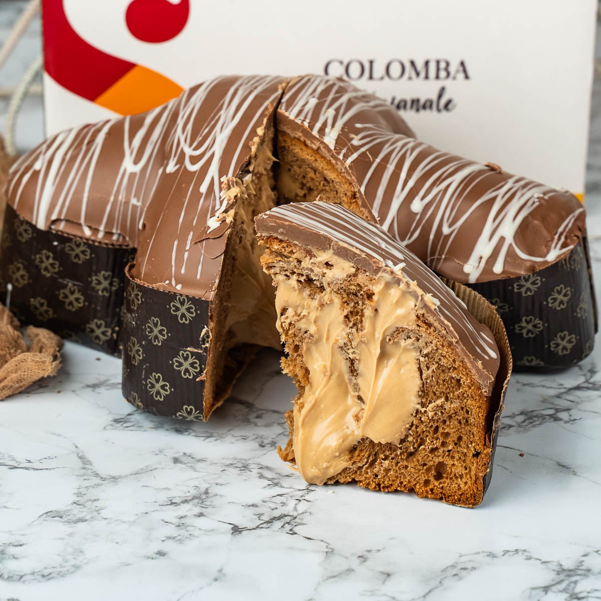 Colomba artigianale BUENISSIMA 1,3kg extrafarcita con 500g di crema dolcebueno - SicilyAddict