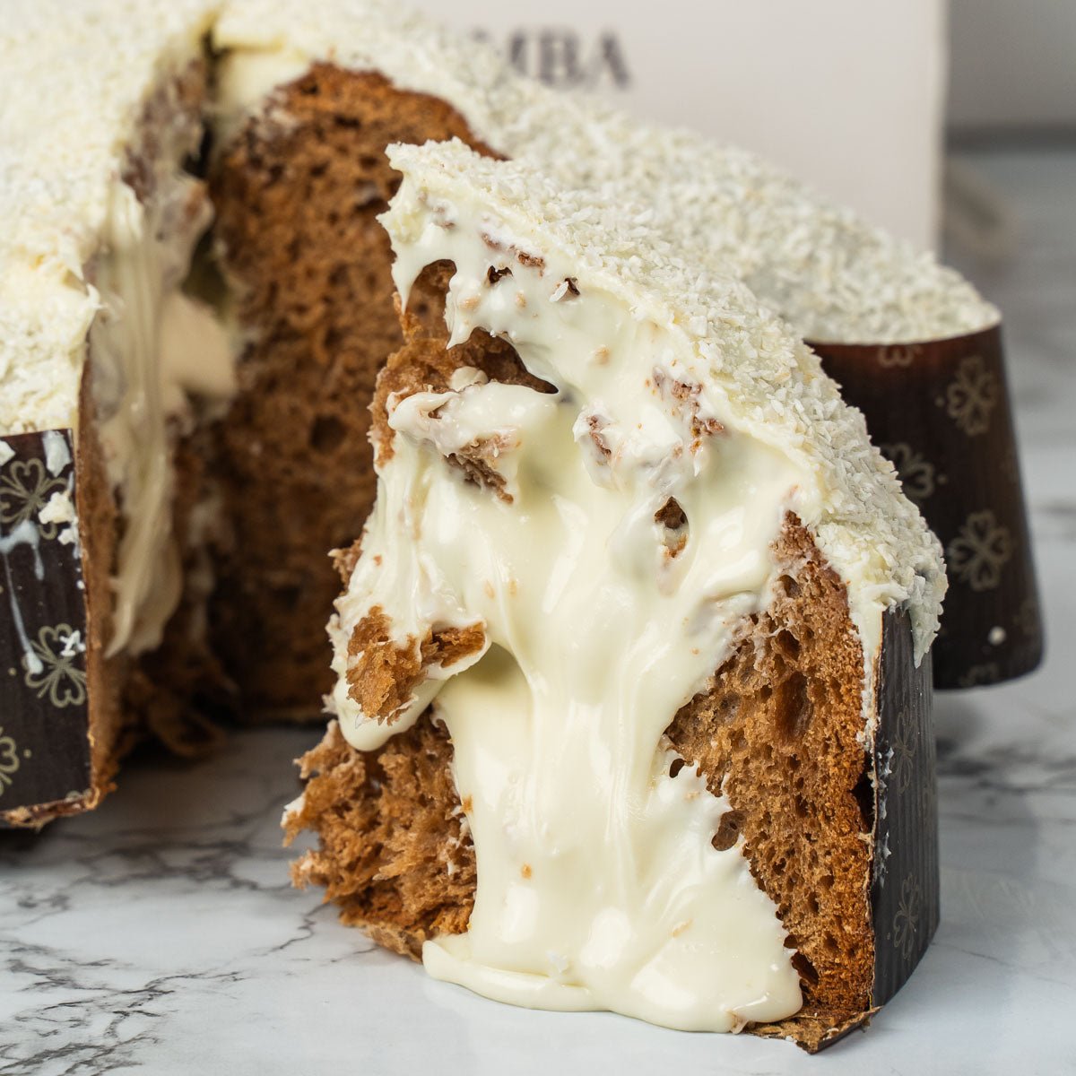 Colomba artigianale COCCOLONA 1,3kg extrafarcita con 500g di crema cocco - SicilyAddict