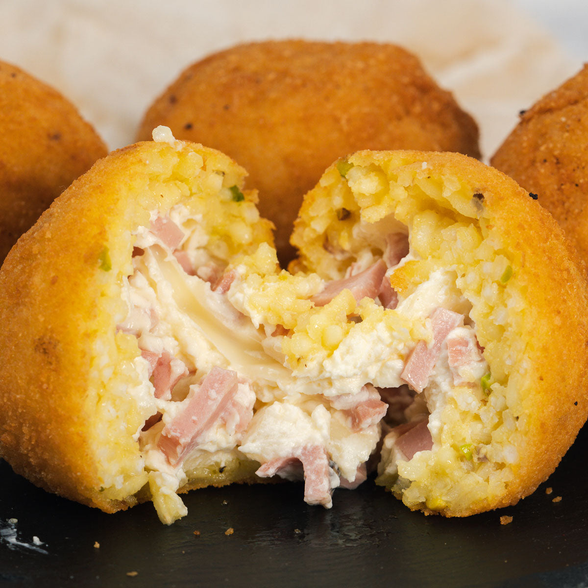 Lemon arancini with mortadella and fresh cheese 200g x 4 Pieces