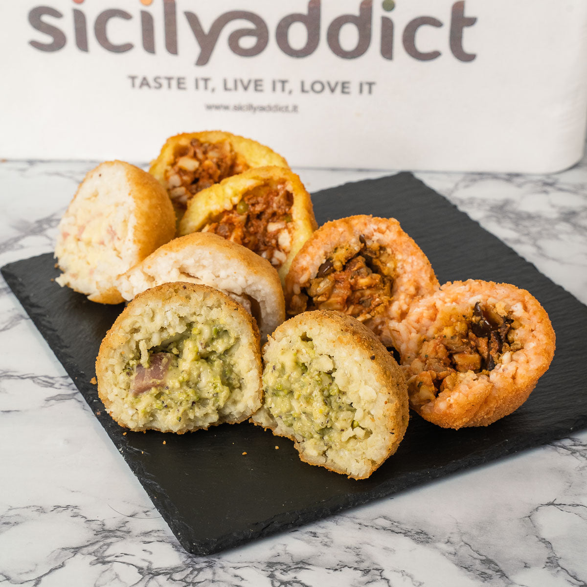 Mixed classic Sicilian arancini 200g x 4 pieces