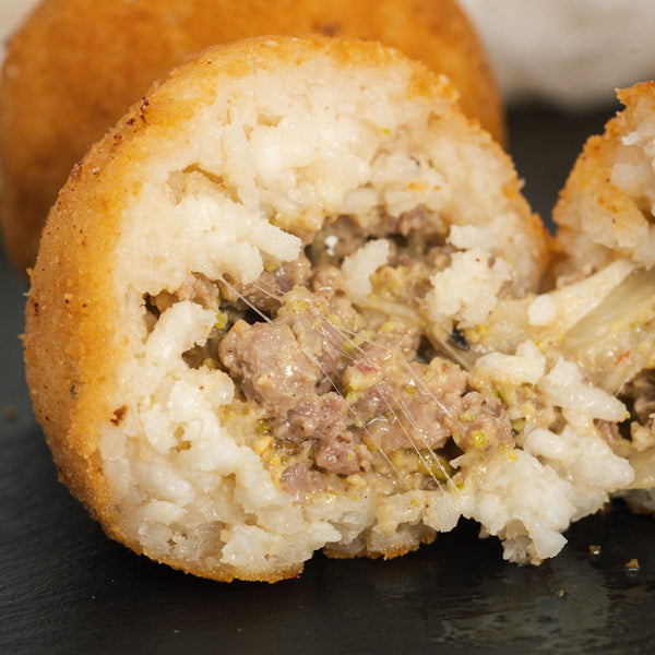 Arancini ai funghi con pistacchio e salsiccia - SicilyAddict