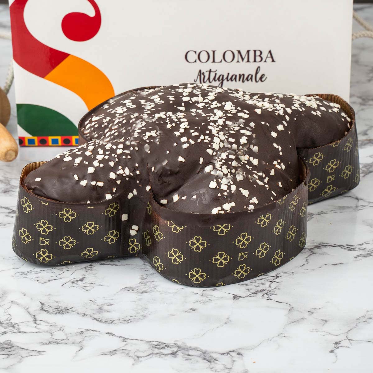 Colomba artigianale farcita ai Tre Cioccolati - SicilyAddict