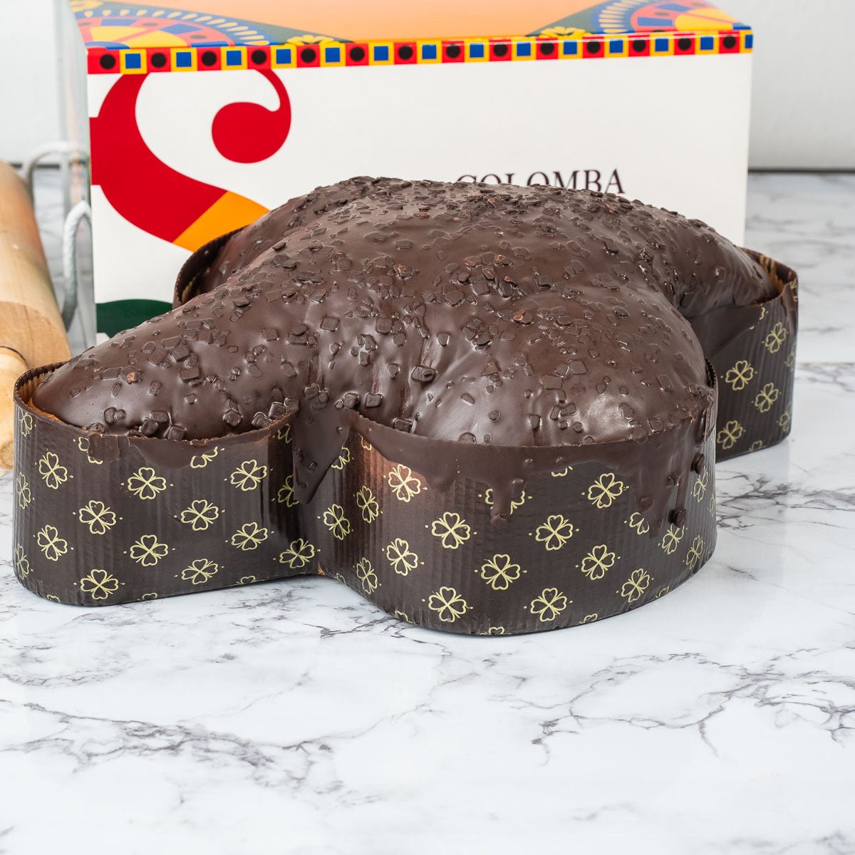 Colomba artigianale farcita al cioccolato fondente 1,1kg - SicilyAddict