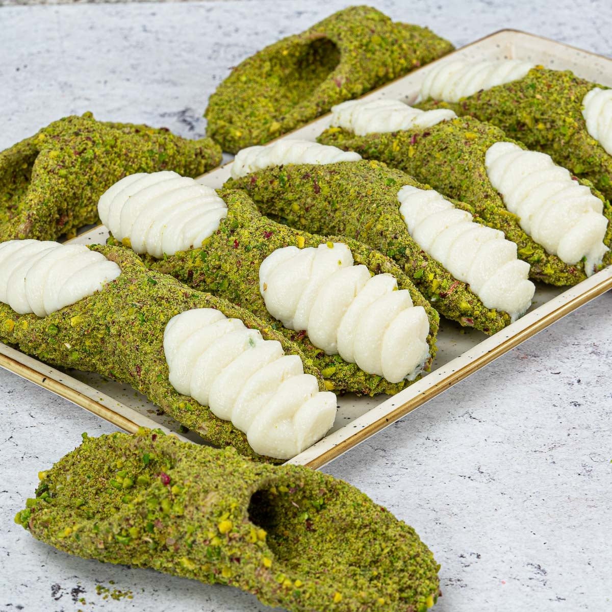 Kit cannoli siciliani pistacchio lovers - SicilyAddict