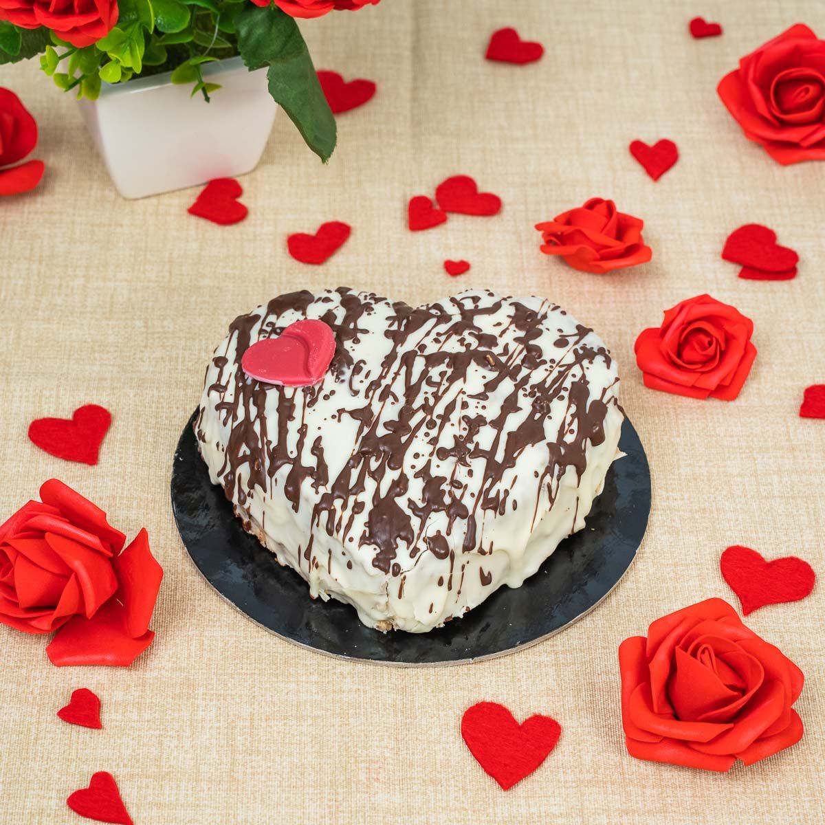 Torta artigianale al cioccolato con nocciole croccanti Crunchylove 600g con Confezione Regalo - SicilyAddict