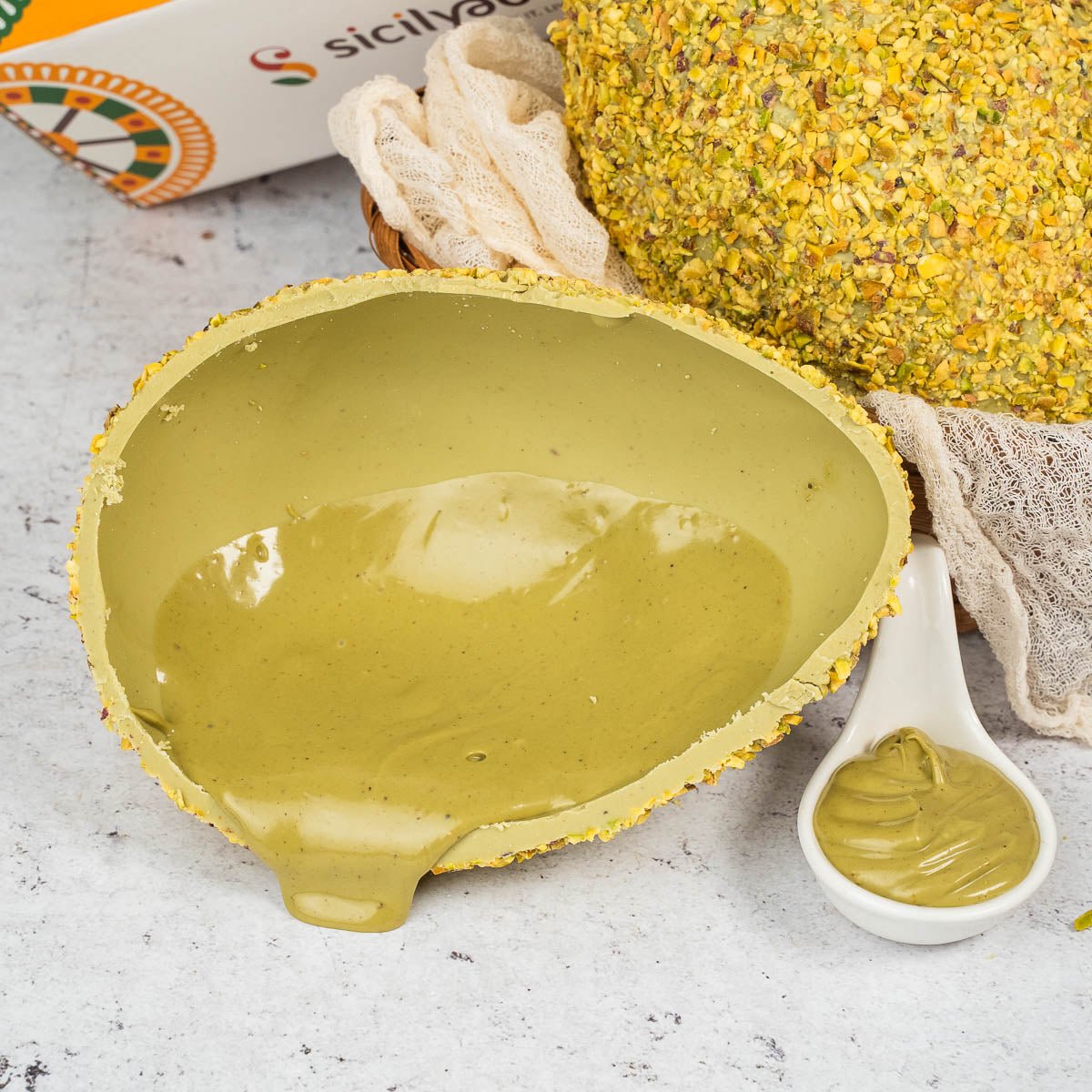 Uovo di Pasqua al Pistacchio artigianale 400g - SicilyAddict