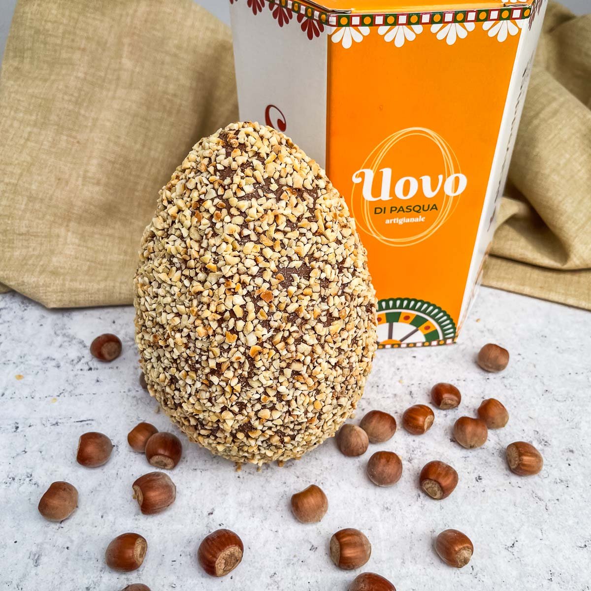 Uovo di Pasqua artigianale cioccolato e nocciole Ciokoroché 350g - SicilyAddict