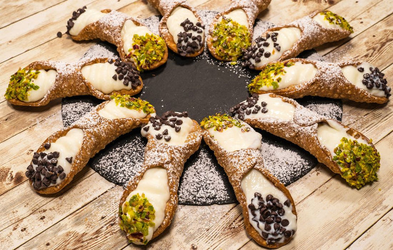 Come vengono prodotti i Cannoli SicilyAddict?