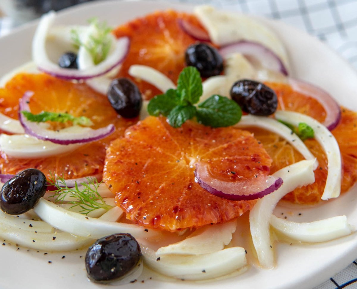Insalata di arance siciliana, la ricetta della tradizione - SicilyAddict