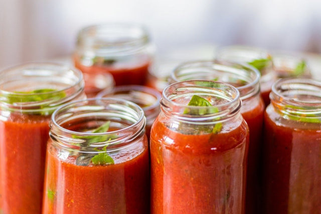 Passata di pomodoro siciliana, la ricetta della tradizione che non passa mai di moda - SicilyAddict