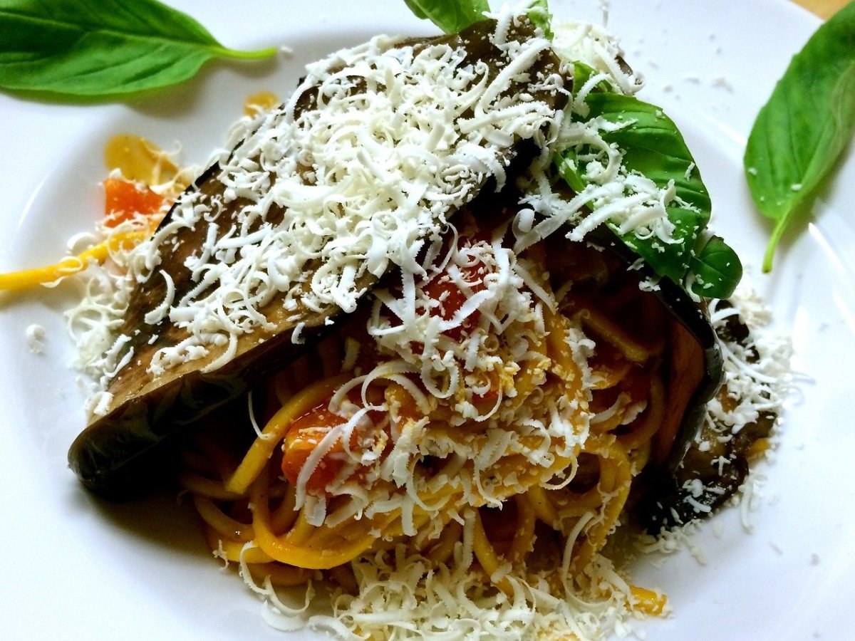 Pasta alla Norma, origini e ricetta originale siciliana per farla a casa - SicilyAddict