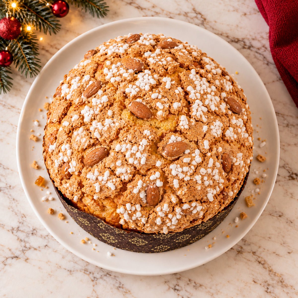 Panettone tradizionale visto dall’alto, con la copertura in primo piano.