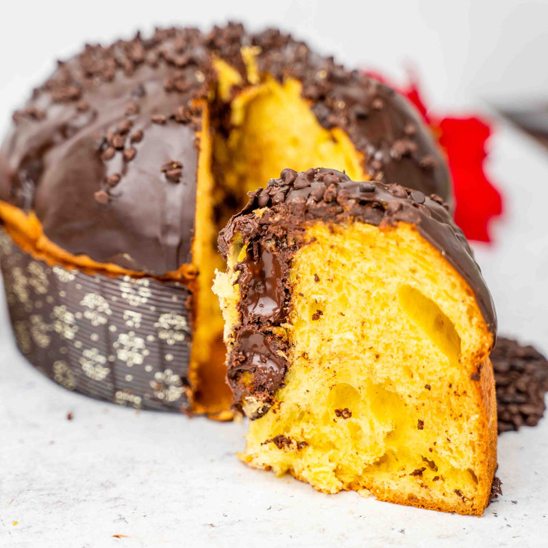 Panettone artigianale al cioccolato 1kg con crema al cioccolato in sac a poche da 200g